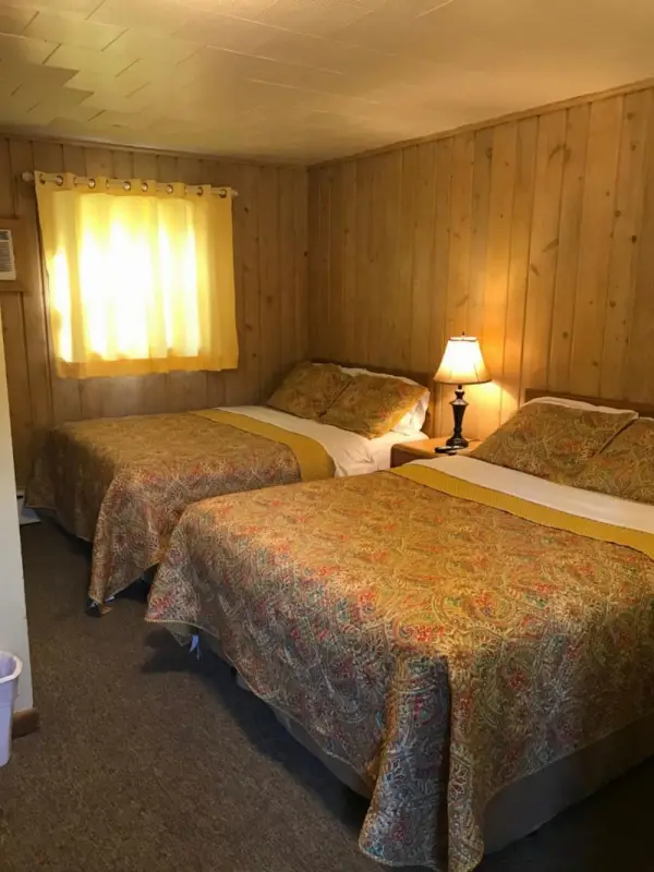 Royal Motel Main image